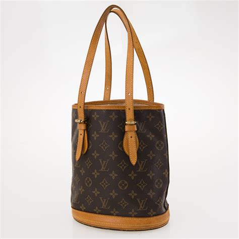 who makes louis vuitton bags